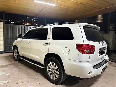 Toyota: Toyota Sequoia: 2012 г., 5.7 л, Автомат, Бензин, Внедорожник — 5