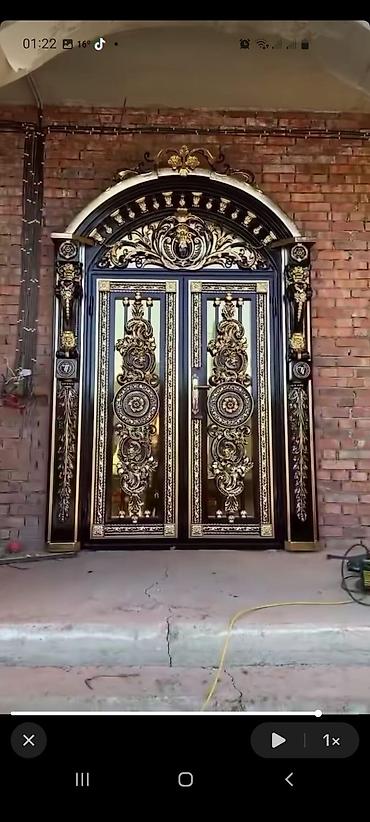 Giriş qapıları: Dekorativ və təhlükəsiz giriş qapıları - Material: qalın metal — 18