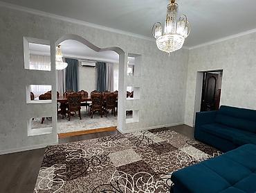 Продажа коттеджей и домов: Продаётся дом 	•	Площадь: ~220 м² 	•	Участок: 5 соток 	•	2 этажа — 17