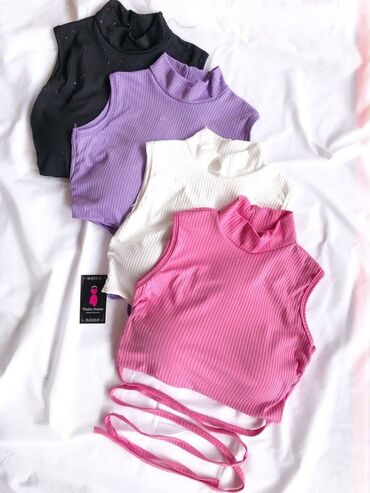 Majice kratkih rukava: Majice vise modela. Likra,pamuk,trikotaza,pletenina,sve su sa na lalafo.rs — 7 Majice kratkih rukava: Majice vise modela. Likra,pamuk,trikotaza,pletenina,sve su sa — 7