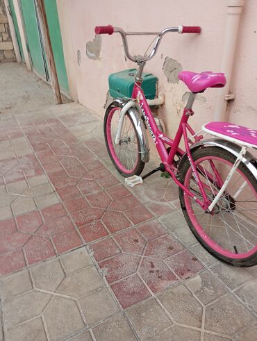 velosiped kaskası: Б/у Городской велосипед Adidas, 20", скоростей: 9, Самовывоз