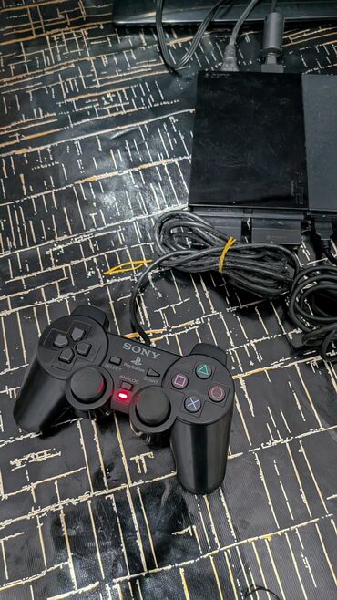 PS2 & PS1 (Sony PlayStation 2 & 1): Playstation 2 əla vəziyətdə disk yeri ləğv edilib praşifkalıdı yaddaşı — 3