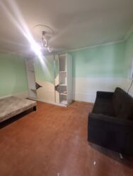 18 yaş altı iş: 50 kv. m, 2 otaqlı, Kombi, Qaz, İşıq