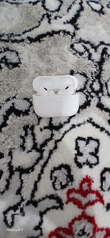 ugreen hitune max5c: AirPods Pro — 1500 сом Рабочие наушники, оба наушника и кейс — 4
