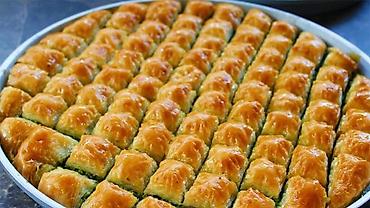 Кондитерские изделия, сладости: Фисташковая баклава — классический восточный десерт. - Тончайшие — 1