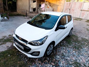 хетчбек: Chevrolet Spark: 2021 г., 1 л, Вариатор, Бензин, Хэтчбэк