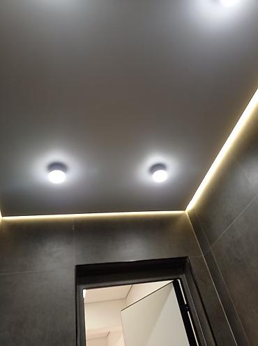 Укладка плитки: Резка плитки, Подготовка стен для укладки, Укладка плитки на откосы, окна, двери | Керамическая плитка, Мозаичная плитка, Мраморная плитка | Вертикальная укладка, Раскладка ковром, Раскладка в разбежку Больше 6 лет опыта — 17