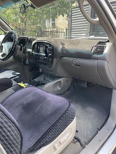 20 лет: Toyota Sequoia: 2004 г., 4.7 л, Автомат, Газ, Внедорожник — 10