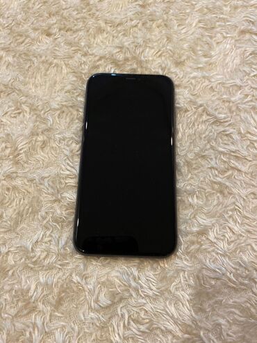Apple iPhone: IPhone 11, 64 GB, Qara, Simsiz şarj, Face ID