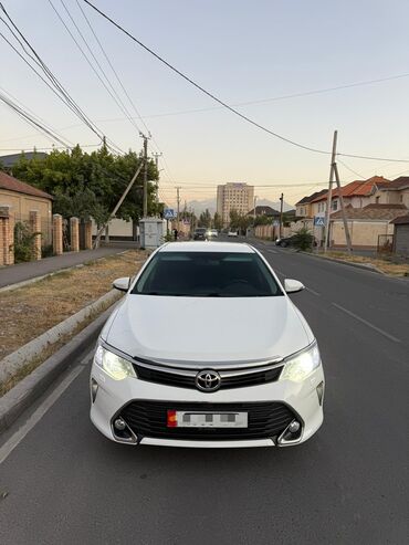 истеп машина: Toyota Camry: 2017 г., 2.5 л, Автомат, Бензин, Седан