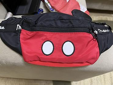 asma: Mickey Mouse temalı bel çantası - Rəng: Qara-qırmızı, ön hissədə 2 ağ — 1
