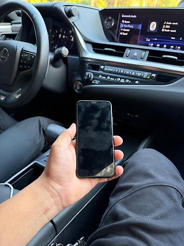 Apple iPhone: IPhone X, Черный — 4