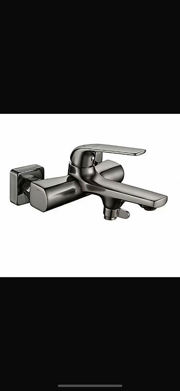 Vanna otağı üçün divara montaj qarışdırıcı kran - Material: metal