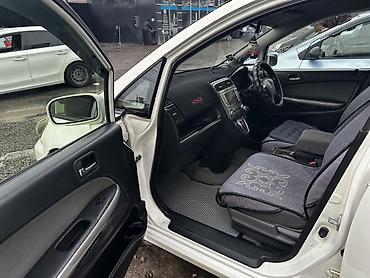 Honda: Honda Stream: 2004 г., 2 л, Автомат, Бензин, Минивэн — 8