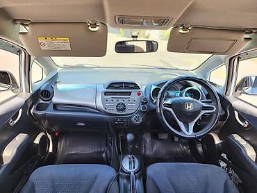 фит 3: Honda Fit: 2008 г., 1.3 л, Вариатор, Бензин, Хэтчбэк — 6