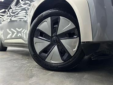 GAC: Электромобиль GAC Aion Y (кроссовер) Ключевые особенности: - — 14