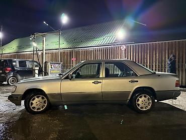 Mercedes-Benz: Mercedes-Benz W124: 1994 г., 2.2 л, Механика, Бензин, Седан — 2