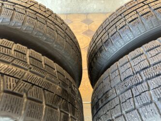 дом на колосах: Продаю комплект хороших зимних шин Размер: 215/60/16 Цена: 14000 сом