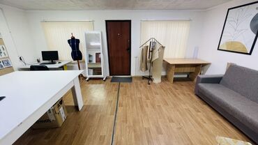 Офисы: Сдаю Офис, 30 м², 1 линия, С оборудованием, С отдельным входом