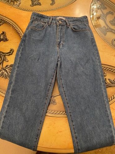 Köynək və bluzalar: Qadın köynəyi – düyməli - Ölçü: 36 (etiketdə “6m 36 razmer” qeyd — 14