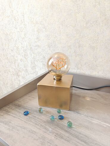 Stol lampaları: Beton korpuslu, abstrakt dizaynlı masa lampası. Daxili işıqlandırma -da lalafo.az — 7 Stol lampaları: Beton korpuslu, abstrakt dizaynlı masa lampası. Daxili işıqlandırma — 7