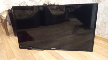 Televizorlar: İşlənmiş Televizor Hisense 43" Ünvandan götürmə