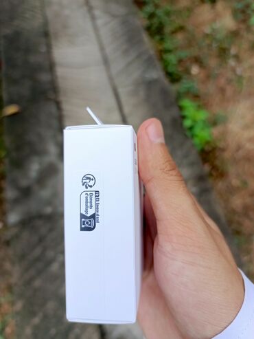 Çəngəllər: Adapter Apple, 20 Vt