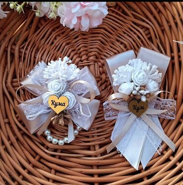 rukavice za svadbu: Cvetici za glavne i ostale goste, izrada po vasoj zelji.Cena za