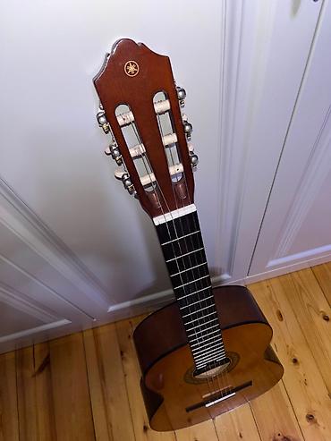 elektron gitara per page 40: Klassik gitara, Yamaha, İşlənmiş — 3