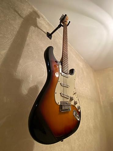 Gitaralar: Elektron gitara, 6 sim, İşlənmiş, Ünvandan götürmə — 2