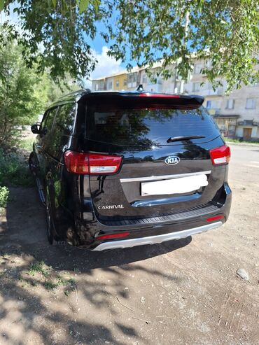 Kia: Kia Carnival: 2017 г., 2.2 л, Типтроник, Дизель, Минивэн