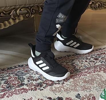 adidas 990: Rəng - Qara Krossovkalar, Adidas, Ölçü: 32, Uniseks — 1