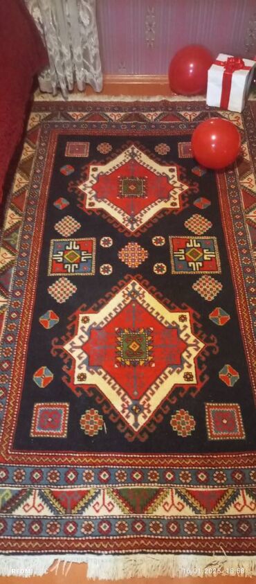 ковры 2 на 3: Ковер Decorative carpet, Азербайджан, Нет кредита