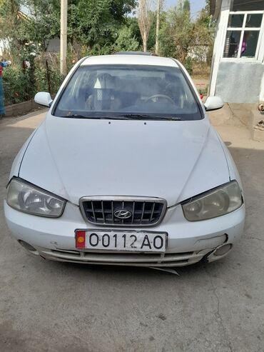 купить диски r16 4x114.3: Продается седан Hyundai Elantra белого цвета. Автомобиль имеет