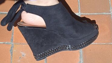 женская обувь на осень: Туфли 35, цвет - Черный