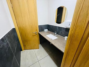 Аренда офисов: Аренда офисов, 225 м², В бизнес центре, 1 линия, С отдельной кухней, С отдельным сан узлом — 8