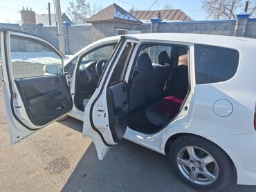 Honda: Honda Jazz: 2008 г., 1.5 л, Вариатор, Бензин, Хэтчбэк — 4