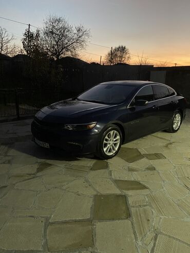 Chevrolet: Chevrolet Malibu – sedan Göy milyaner rəngli, Chevrolet Malibu. Vaxdi — 12