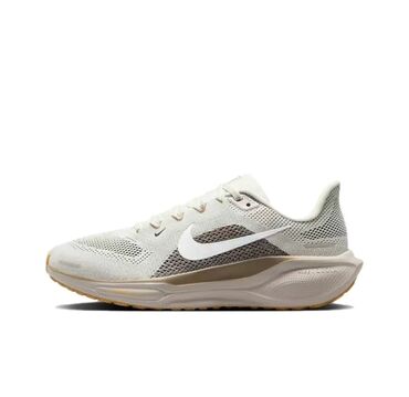 Кроссовки и спортивная обувь: Мужские кроссовки, 40, Nike, Новый, цвет - Бежевый, Самовывоз, Бесплатная доставка
