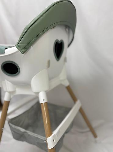 Стульчики для кормления: Продаются новые стульчики для кормления. Стильные и удобные . Съемный — 28