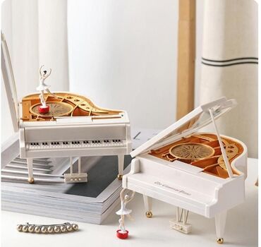 Pastel dəstləri: Hədiyyəlik Piano musiqili fırlanan suviner yeni məhsul 1 ədəd qalıb