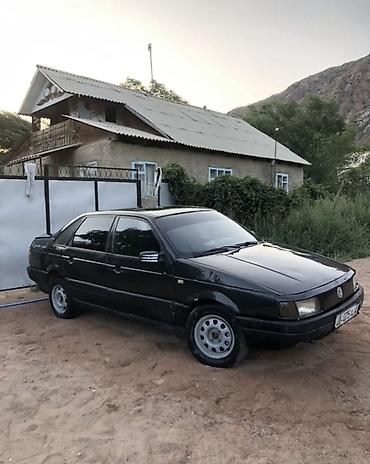 жак бу: Volkswagen Passat: 1988 г., Кол менен иштөөчү, Бензин, Седан — 6