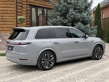 geely coolray 2025: Lixiang L9: 2025 г., 1.5 л, Автомат, Гибрид, Кроссовер — 4