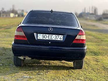 Mercedes-Benz: Mercedes-Benz C-Class: 1.8 l | 1983 il Sedan — 5