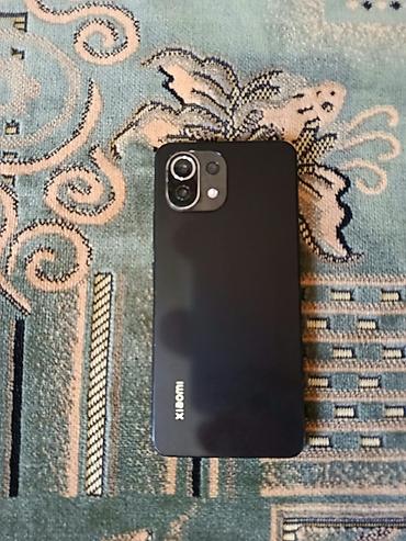 elektron kitab satilir: Xiaomi 11 Lite, 256 GB, rəng - Qara, 
 Sensor, İki sim kartlı, Face ID — 6