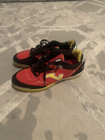 сетка для футбольного поля: Joma top flex зальник оригинал 
Почти новый 5000 сом