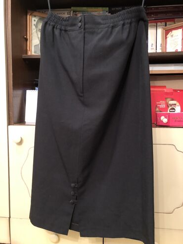 Suknje: XL, Midi, bоја - Crna — 2