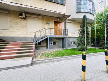 продаю участок центр: Сдаётся офис 200м2 в Золотом квадрате вдоль сквера (Раззакова/Чуйкова)
