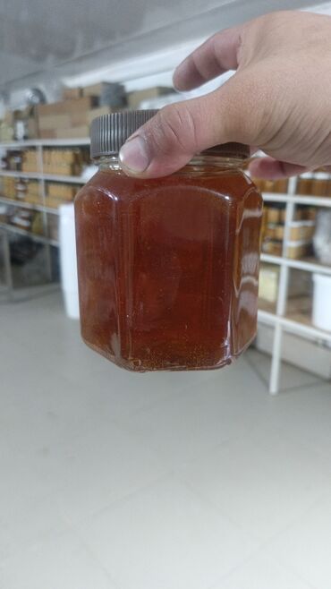 бычак ош: Мёд жидкий красный токтогульский горный в бочках 32,700кг свежий