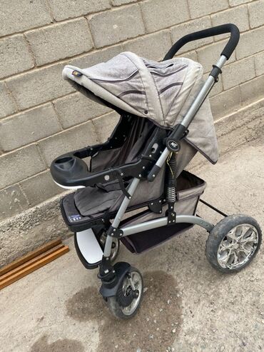 baby stroller коляска: Коляска, цвет - Серебристый, Б/у